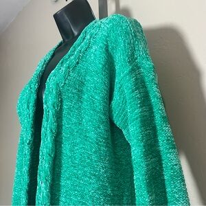 Cocovive Shamrock Chenille Women's Cardigan with Cable Knit Accents